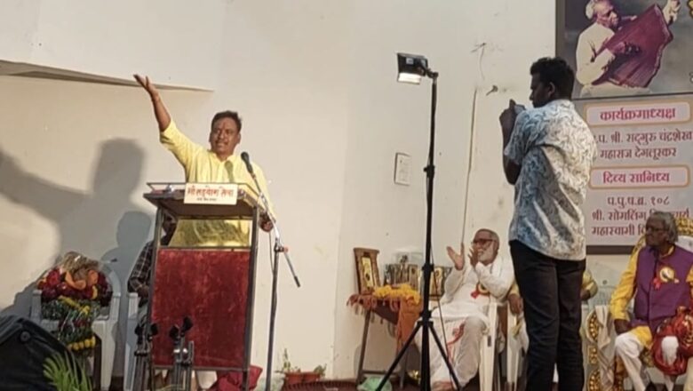 आई-वडील व गुरु न विसरणाऱ्या देगलूरकरांचा आदर्श संपूर्ण महाराष्ट्राने घ्यावा  — ज्येष्ठ पत्रकार गोविंद मुंडकर