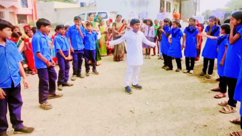 जवळा देशमुख येथे बालविवाह विरोधी पथनाट्यातून जनजागृती