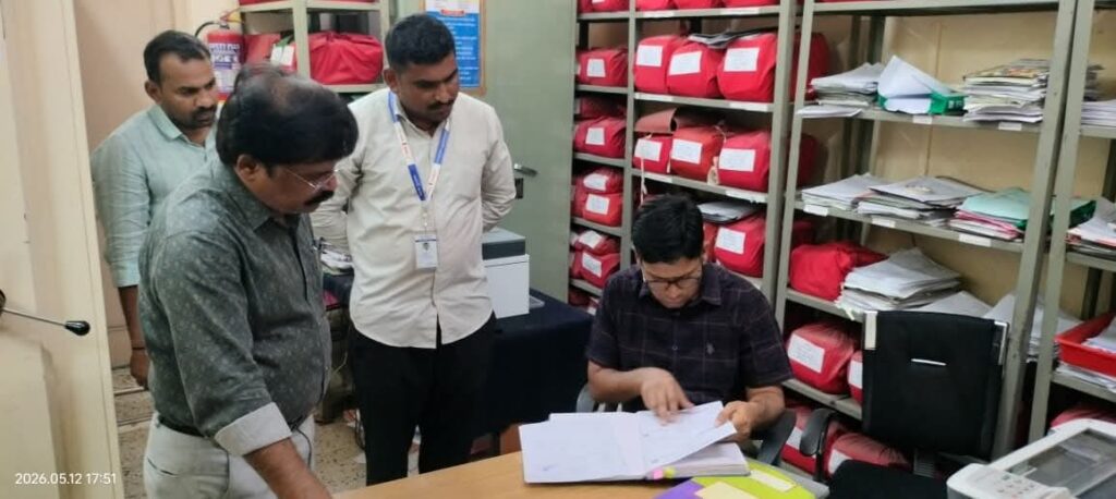 जिल्हाधिकाऱ्यांची अर्धापूर तहसील कार्यालयास अचानक भेट; विविध विभागांच्या कामकाजाची पाहणी