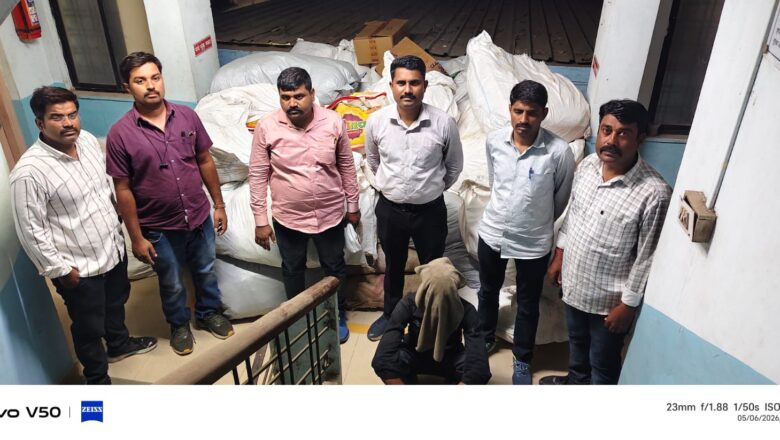 ऑपरेशन ‘क्रॅकडाऊन’ अंतर्गत मोठी कारवाई; १५.९८ लाखांचा प्रतिबंधित गुटखा जप्त