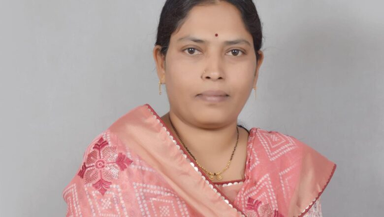 विद्यार्थ्यांचे कागदपत्रे तात्काळ द्या नगरसेविका अनुपमा गायकवाड यांची तहसीलदारांकडे मागणी