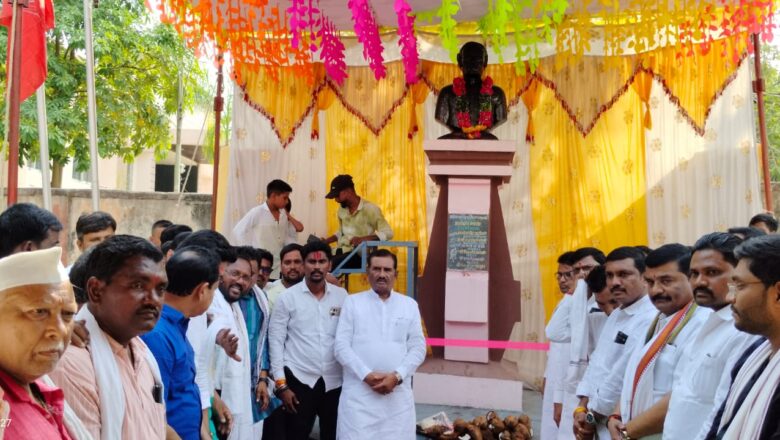 कंधार मध्ये साहित्यरत्न अण्णाभाऊ साठे यांचा भव्य पूर्णकृती पुतळा उभारणार-चिखलीकर