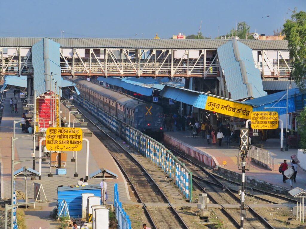 नांदेड विभागात रेल्वे सेवांचा विस्तार; नवीन गाड्या सुरू, काहींचे नियमितीकरण