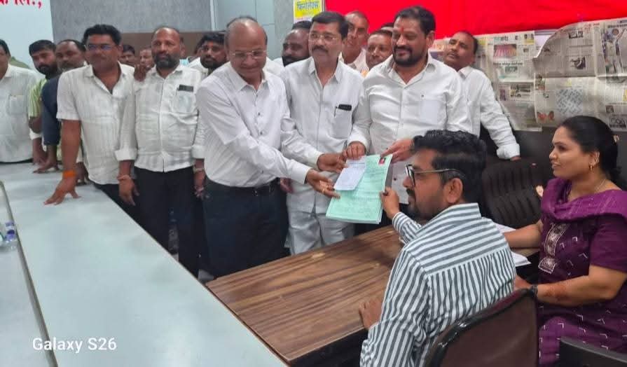 जिल्हा मध्यवर्ती बँक निवडणूक : माजी आमदार माधवराव पाटील जवळगावकर यांनी उमेदवारी अर्ज दाखल