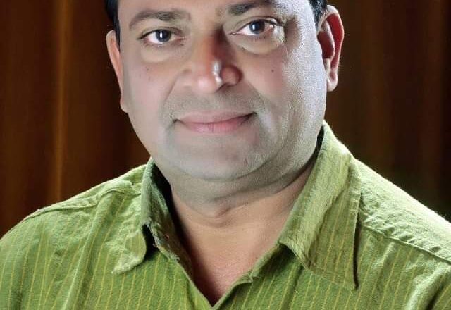 मॉरिशस येथील सातव्या आंतरराष्ट्रीय मराठी साहित्य संमेलनाध्यक्षपदी साहित्यिक देवीदास फुलारी यांची निवड