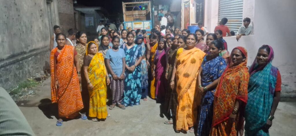 दारूबंदीसाठी वझरा शेख फरीदमध्ये उठाव; नाहरकत प्रमाणपत्रावर प्रश्नचिन्ह, चौकशीची मागणी