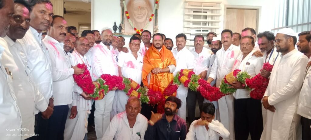 नांदेड जिल्हा मध्यवर्ती सहकारी बँकेच्या निवडणुकीत माजी आमदार माधवराव पाटील जवळगावकर यांचा थरारक विजय