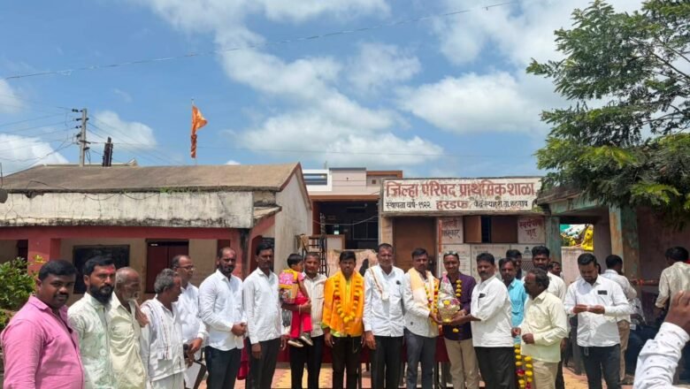 शालेय व्यवस्थापन समितीच्या अध्यक्षपदी संभाजी जाधव तर उपाध्यक्षपदी गणेश सूर्यवंशी यांची निवड