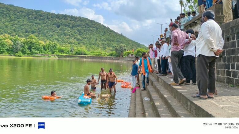 मातृतीर्थ तलावात भाविकाचा बुडून मृत्यू; रानडुकराच्या हल्ल्यात दुसरा जखमी