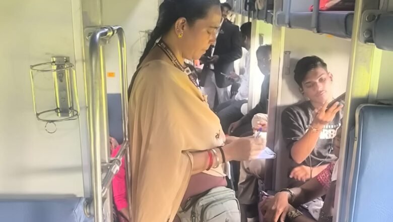 नांदेड विभागाची व्यापक तिकीट तपासणी मोहीम; ५६५ प्रवासी कारवाईच्या कचाट्यात