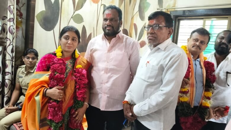 कुणबी मराठा महासंघाच्या वतीने महापौर कविता मुळे यांचा हिमायतनगरात जंगी सत्कार
