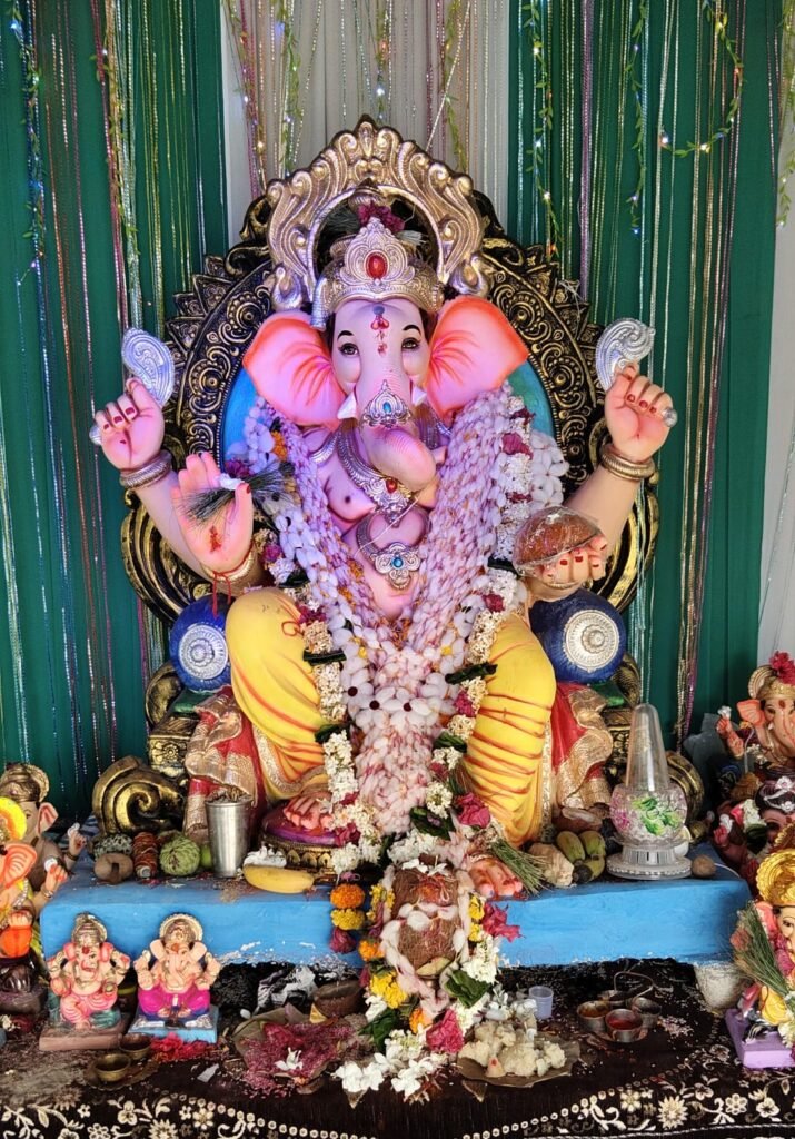शहापूर येथे भरपावसात गणेश विसर्जन शांततेत!