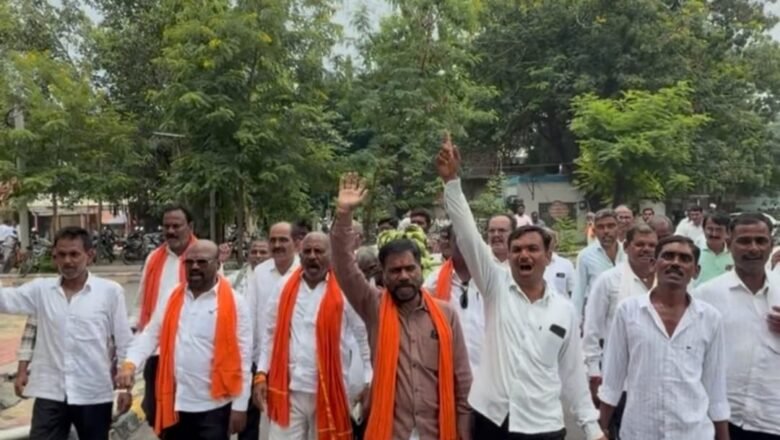 कोरडा दुष्काळ जाहीर करा; शेतकऱ्यांना तातडीने मदत द्या!