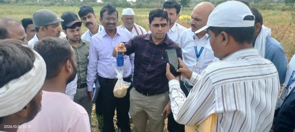 पीक कापणी प्रयोगासह जलतारा प्रकल्पाचे जिल्हाधिकाऱ्यांच्या हस्ते उद्घाटन